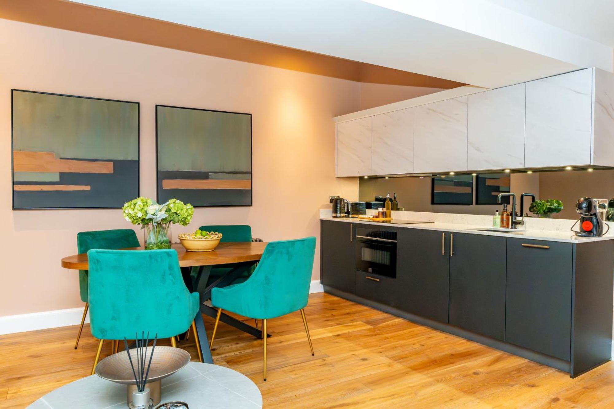 Dragon Suites Luxury Apartments At 9 Albyn Place EDI Eksteriør billede