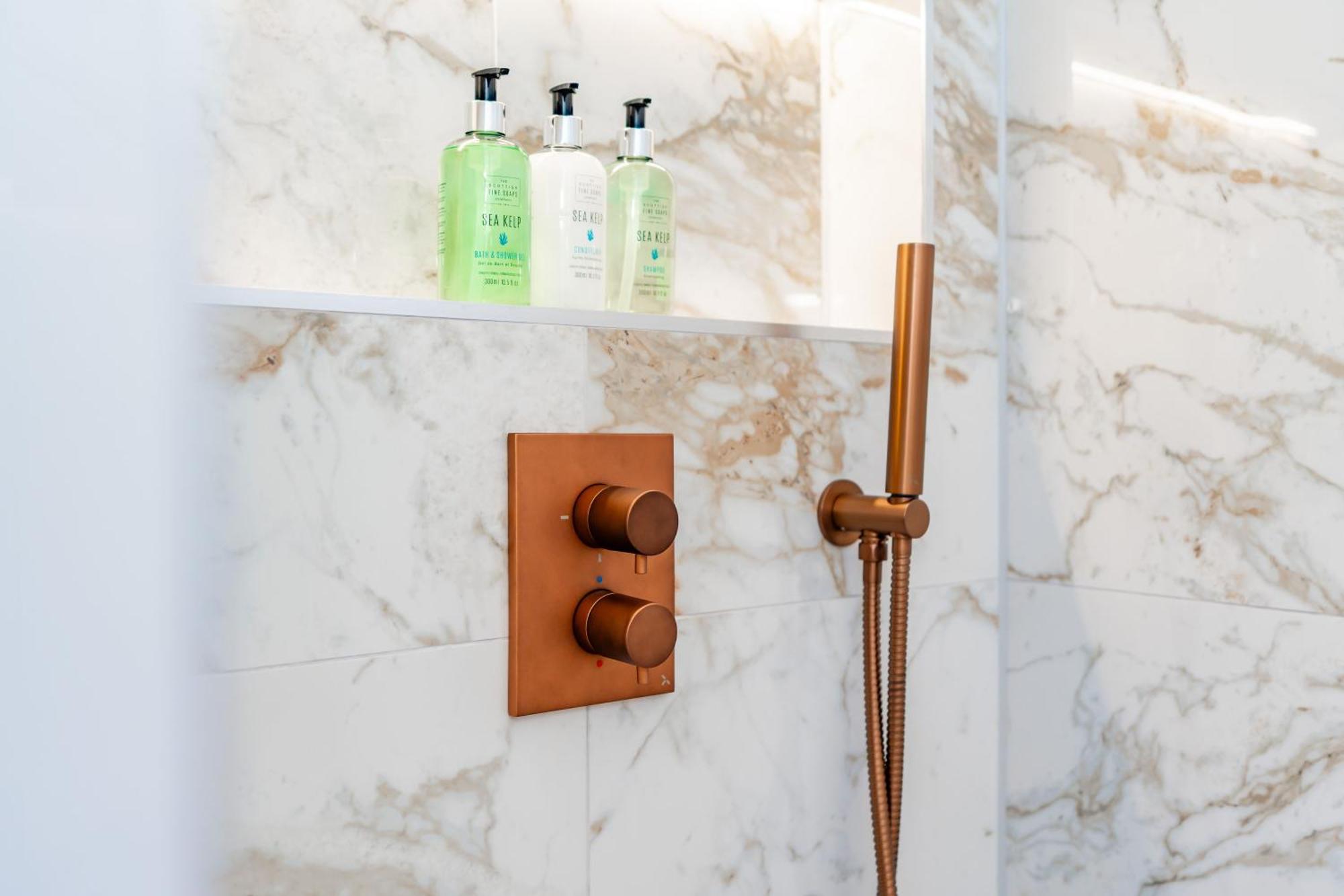 Dragon Suites Luxury Apartments At 9 Albyn Place EDI Eksteriør billede