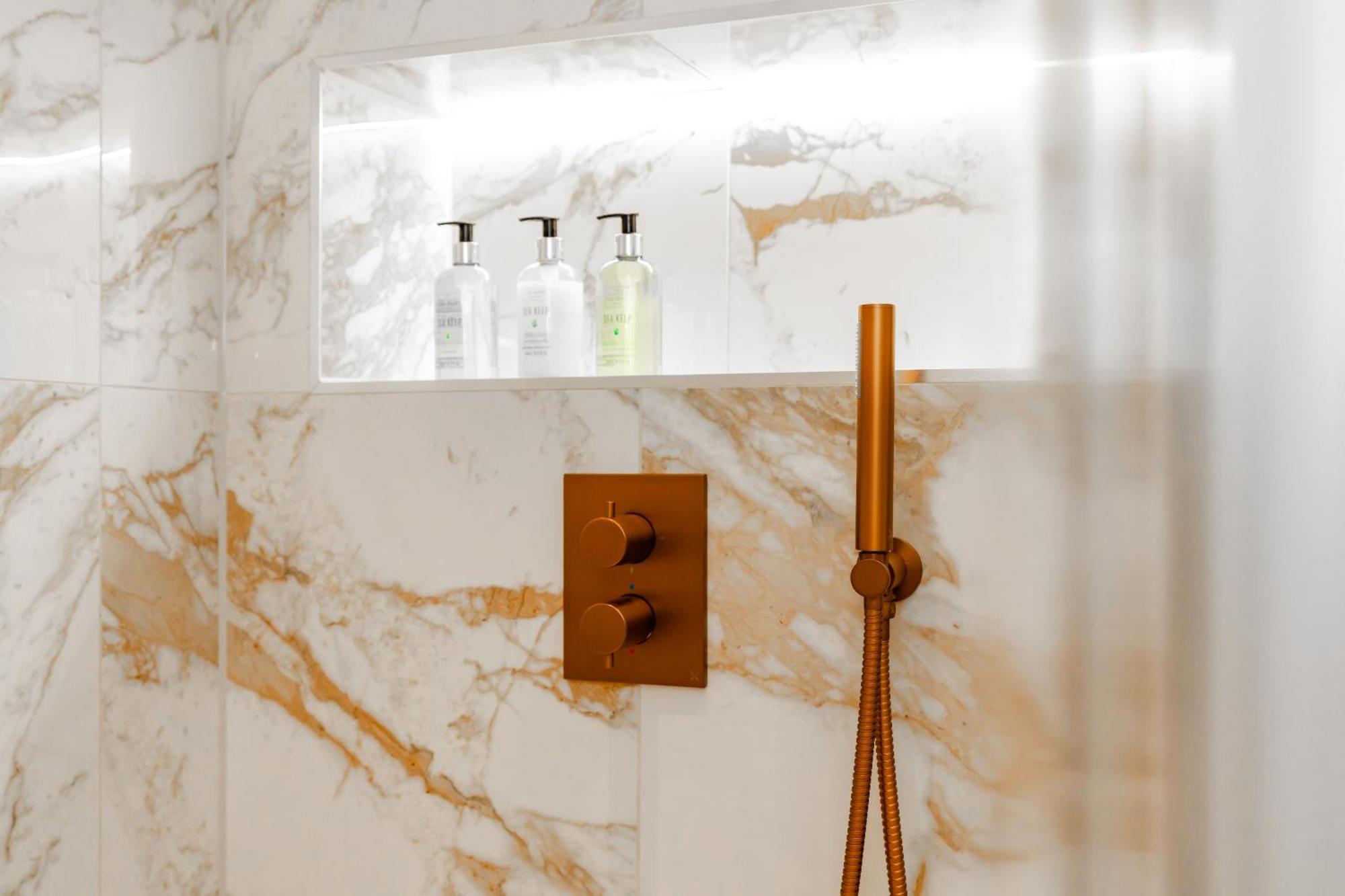 Dragon Suites Luxury Apartments At 9 Albyn Place EDI Eksteriør billede
